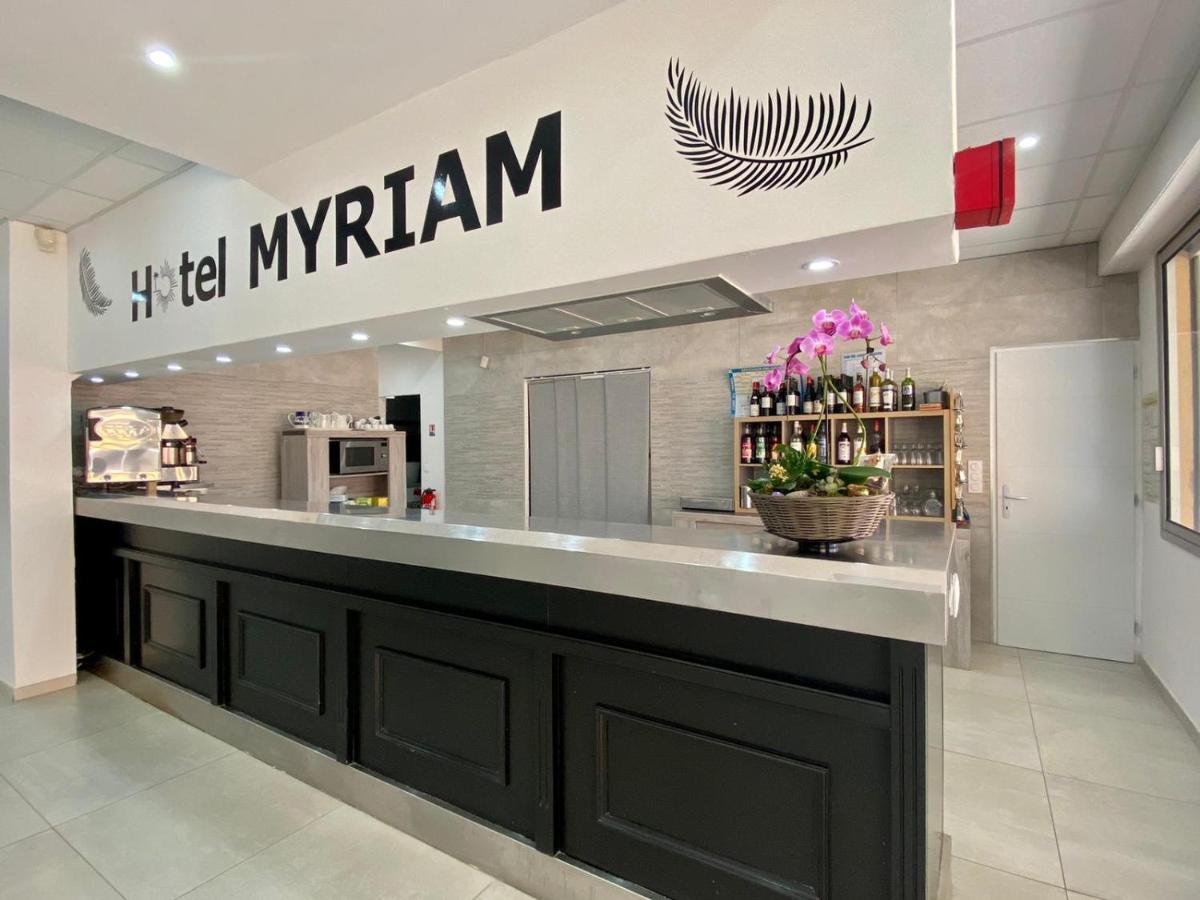 Hotel Myriam Vias Plage エクステリア 写真