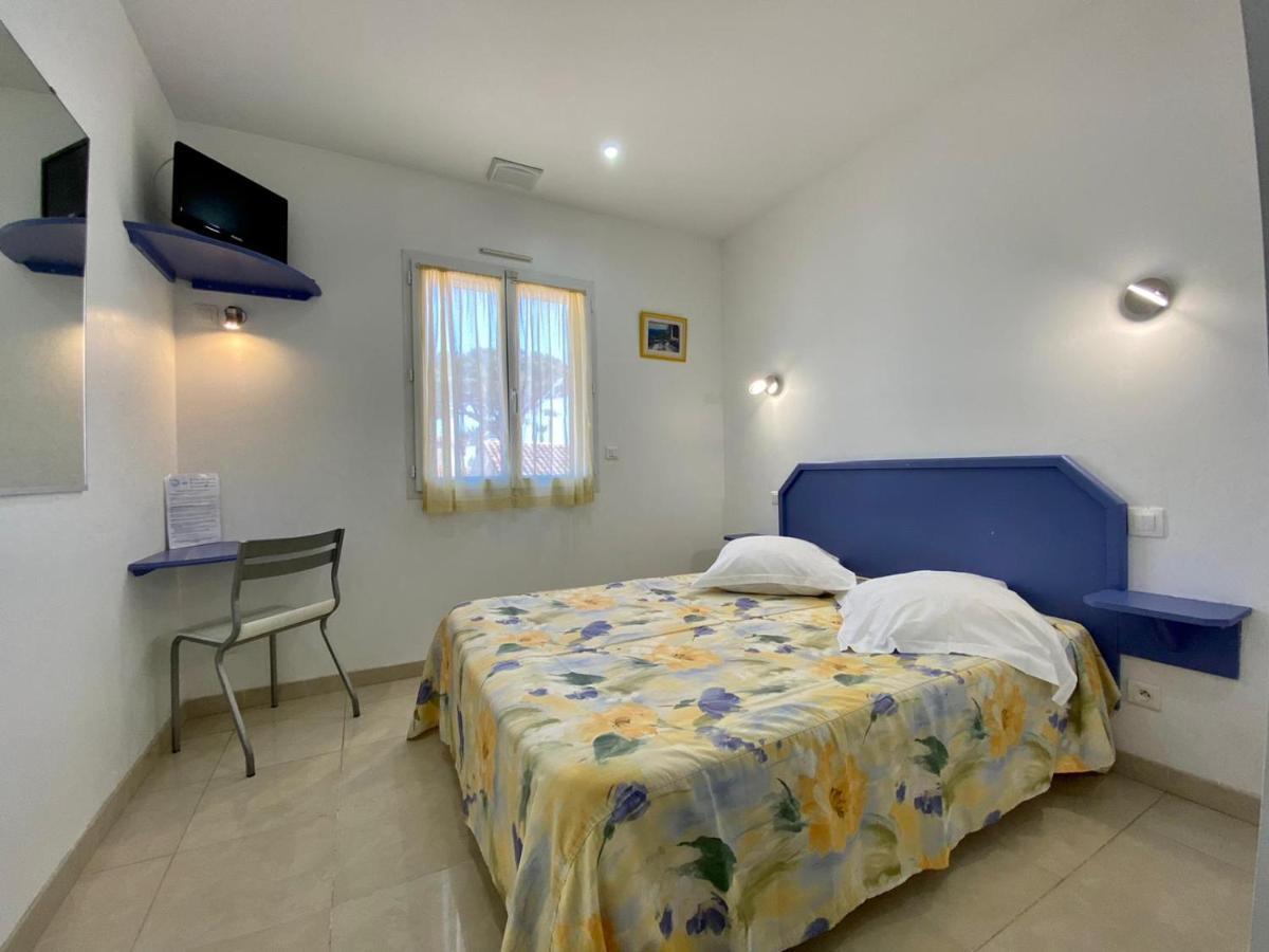 Hotel Myriam Vias Plage エクステリア 写真