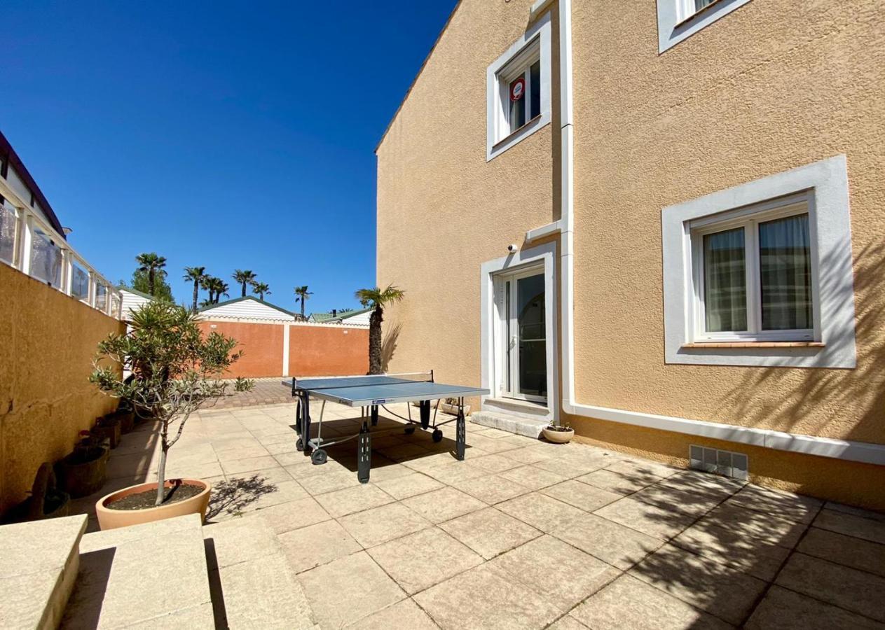 Hotel Myriam Vias Plage エクステリア 写真