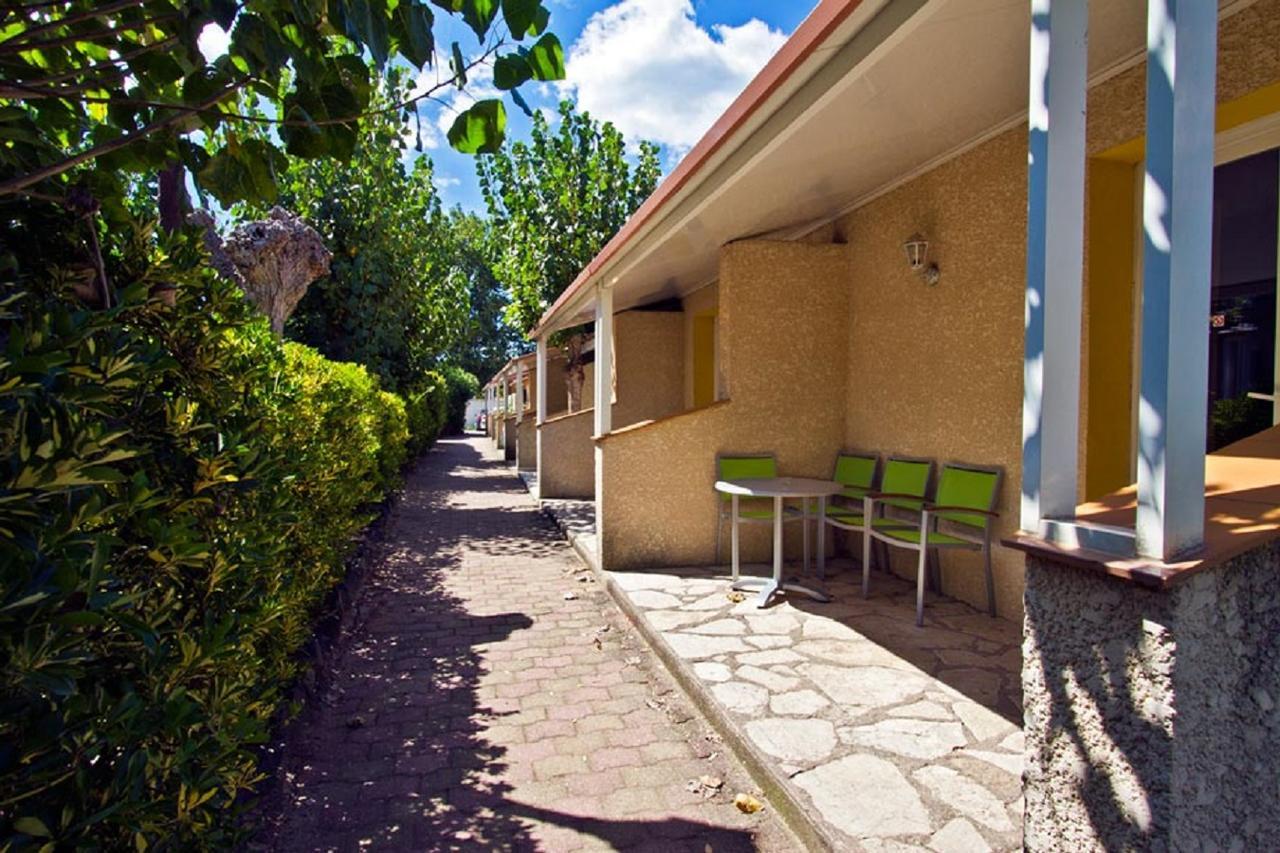 Hotel Myriam Vias Plage エクステリア 写真