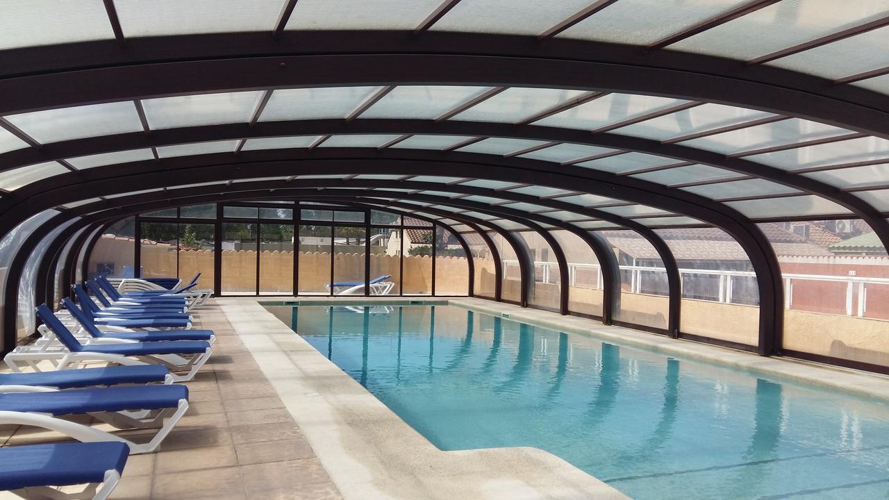 Hotel Myriam Vias Plage エクステリア 写真